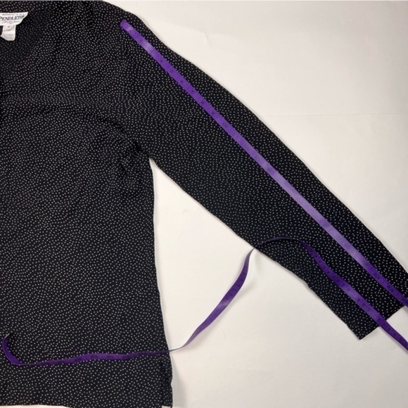 Pendleton Women’s Button Up Shirt - Picture 8 of 10